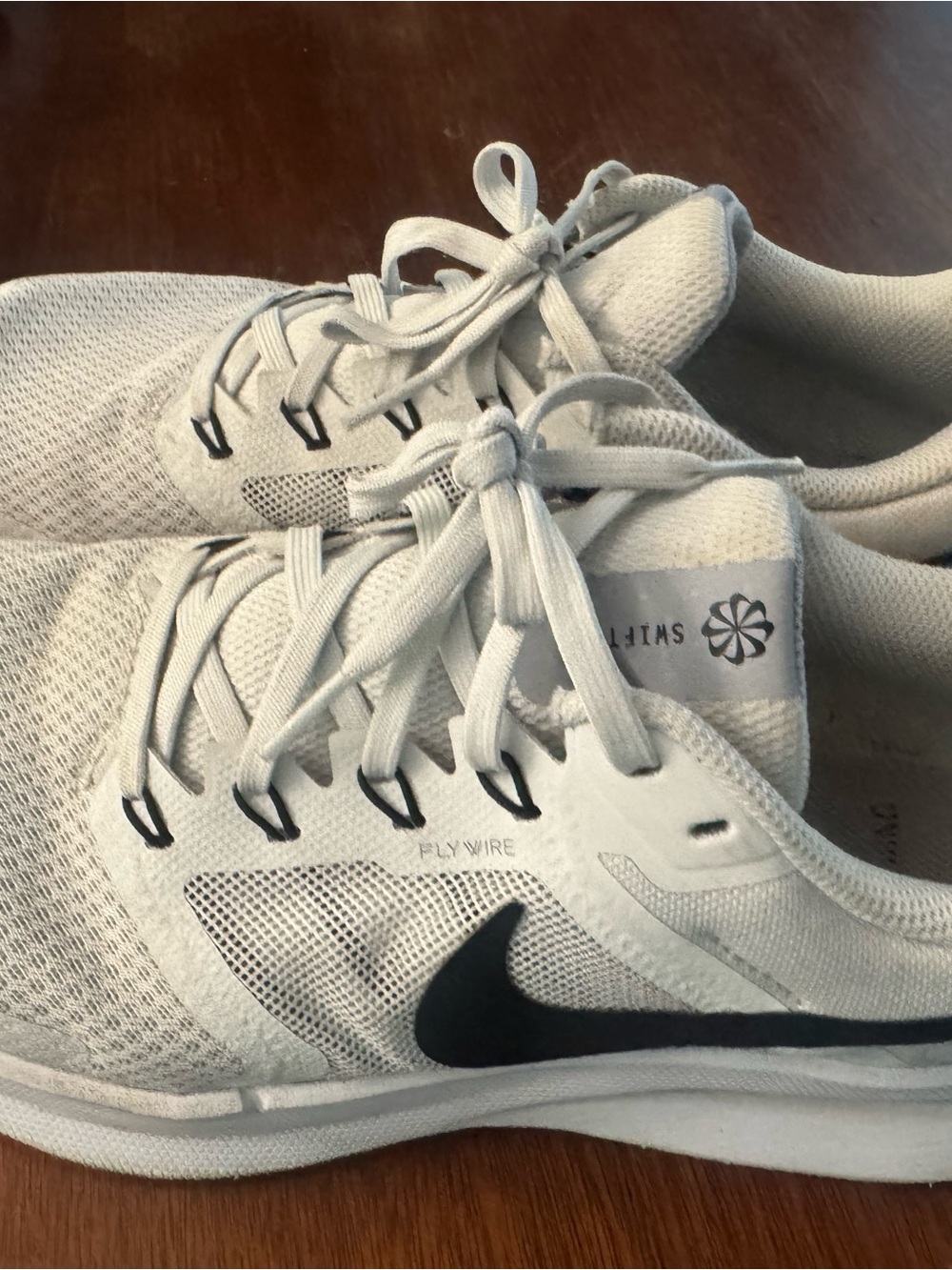 Nike running shoes - Picture 2 of 5
